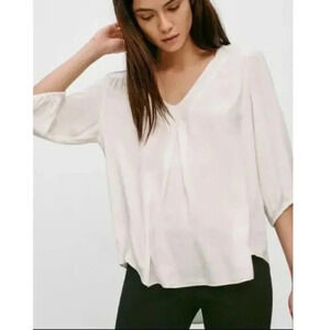 Aritzia Babaton Womens Size  Xsmall Adrian Three Quarter Sleeve Blouse